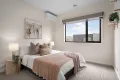 Property photo of 5 Ville Walk Avondale Heights VIC 3034