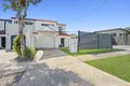 Property photo of 2/7 Brookside Road Labrador QLD 4215