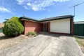 Property photo of 20 Masters Circuit Roxburgh Park VIC 3064