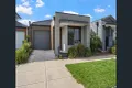 Property photo of 9 Nattarak Avenue Werribee VIC 3030
