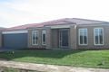 Property photo of 15 Sunbird Avenue Cranbourne VIC 3977