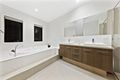 Property photo of 9 Braeside Walk Caroline Springs VIC 3023