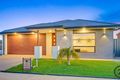 Property photo of 8 Angove Drive Tarneit VIC 3029
