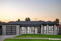 Property photo of 8 Manchester Drive Sydenham VIC 3037