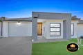Property photo of 12 Zippy Circuit Tarneit VIC 3029