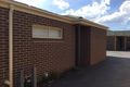 Property photo of 2/42 James Street St Albans VIC 3021