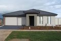 Property photo of 2 Red Fox Boulevard Brookfield VIC 3338
