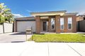 Property photo of 15 Viewmont Avenue Craigieburn VIC 3064