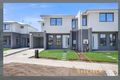 Property photo of 4 Lyell Place Pakenham VIC 3810