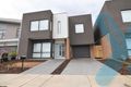 Property photo of 21 Queen Circuit Sunshine VIC 3020