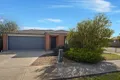Property photo of 142 James Melrose Drive Brookfield VIC 3338