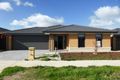 Property photo of 16 Risdon Circuit Tarneit VIC 3029