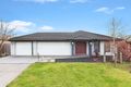 Property photo of 8 Hayes Court Pakenham VIC 3810