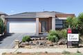 Property photo of 36 Hascombe Drive Caroline Springs VIC 3023