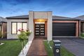 Property photo of 60 Oakgrove Drive Craigieburn VIC 3064