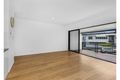 Property photo of 10/2 Macquarie Street Teneriffe QLD 4005