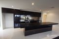 Property photo of 11 Manchester Crescent Bundoora VIC 3083
