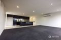 Property photo of 11 Manchester Crescent Bundoora VIC 3083