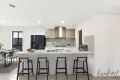 Property photo of 8 Streamside Drive Craigieburn VIC 3064