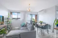 Property photo of 1/56 Pembroke Road Coorparoo QLD 4151
