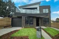 Property photo of 1/8 Oulton Crescent Reservoir VIC 3073