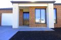 Property photo of 16 Dewpond Crescent Wollert VIC 3750