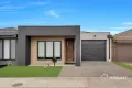 Property photo of 21 Bowenia Avenue Craigieburn VIC 3064