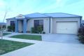 Property photo of 15 Peppermint Crescent Manor Lakes VIC 3024