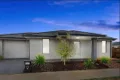 Property photo of 17 Attunga Grove Werribee VIC 3030