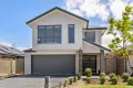 Property photo of 8 Goolwa Road Point Cook VIC 3030