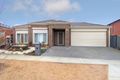 Property photo of 8 Oakham Glade Derrimut VIC 3026