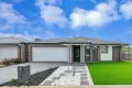 Property photo of 13 Swainson Close Tarneit VIC 3029