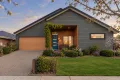 Property photo of 33 Whiteley Street Mount Duneed VIC 3217