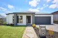 Property photo of 21 Cyathea Street Drouin VIC 3818