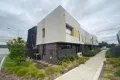Property photo of 8 Poble Walk Avondale Heights VIC 3034