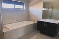 Property photo of 7 Roundhay Crescent Point Cook VIC 3030