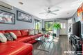 Property photo of 2 Blinker Rise Endeavour Hills VIC 3802