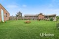 Property photo of 8 Redleap Court Endeavour Hills VIC 3802