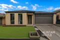 Property photo of 27 Obrien Parade Pakenham VIC 3810
