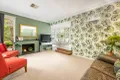 Property photo of 16 Fairway Avenue Mount Waverley VIC 3149