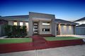 Property photo of 15 Rutherglen Way Caroline Springs VIC 3023