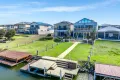 Property photo of 41 Wentworth Parade Hindmarsh Island SA 5214
