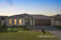 Property photo of 42 Edenbrook Circuit Pakenham VIC 3810