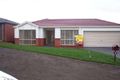 Property photo of 8 Winton Retreat Cranbourne East VIC 3977