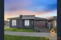 Property photo of 1 Persian Crescent Tarneit VIC 3029