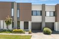 Property photo of 4 Hanover Way Mickleham VIC 3064