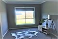 Property photo of 41 Jennings Crescent Spring Farm NSW 2570