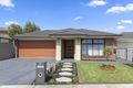 Property photo of 5 Beauchamp Way Cranbourne East VIC 3977