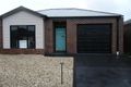 Property photo of 9 Millstream Pass Craigieburn VIC 3064