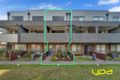 Property photo of 32 Rubus Way Pakenham VIC 3810